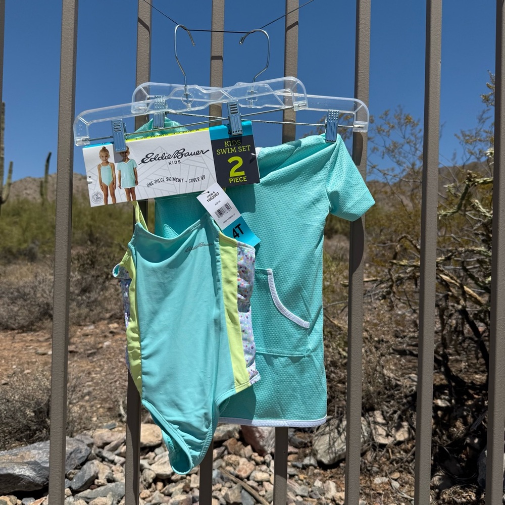 ⬇️💲Eddie Bauer NWT Aqua and Yellow Toddler Swimsuit And Cover-Up